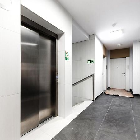 Apartamento Project Comfort Apartament Dywizjonu 303 175/8 Warszawa Exterior foto